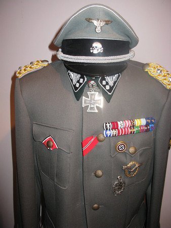 Guerrera del Teniente General de las Waffen SS Josef Sepp Dietrich