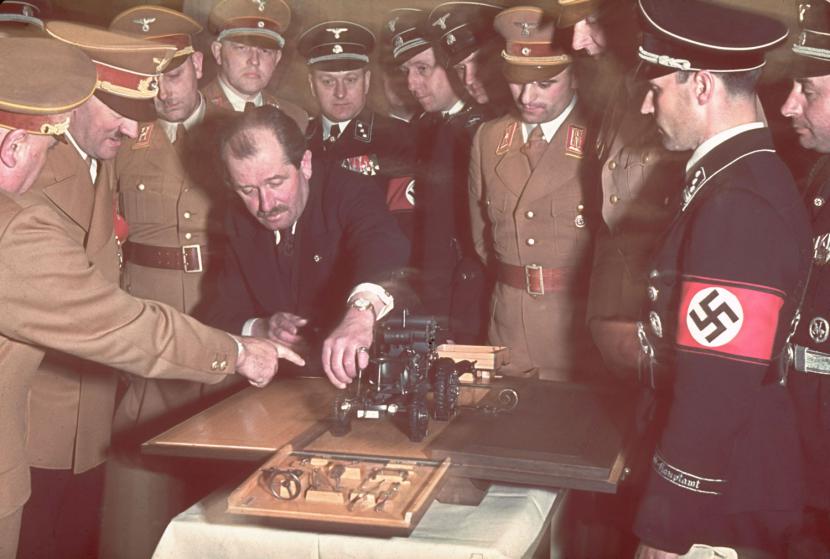  Archivos LIFE] Celebración del   cumpleaños de Hitler