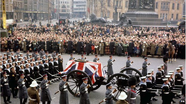 Pasaje del cortejo fúnebre de Churchill en 1965