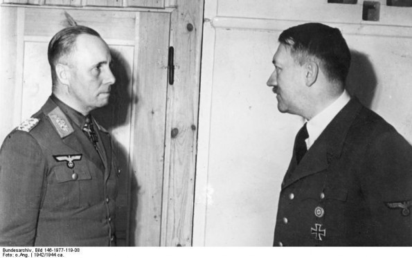 Hitler y Rommel. Esta foto es posterior a los hechos aquí narrados