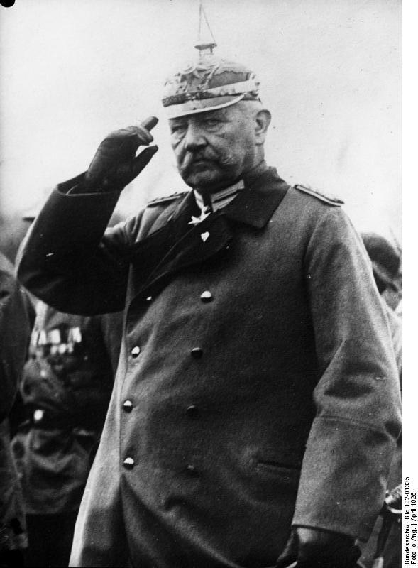 Paul von Hindenburg, presidente del Reich alemán, Abril de 1925