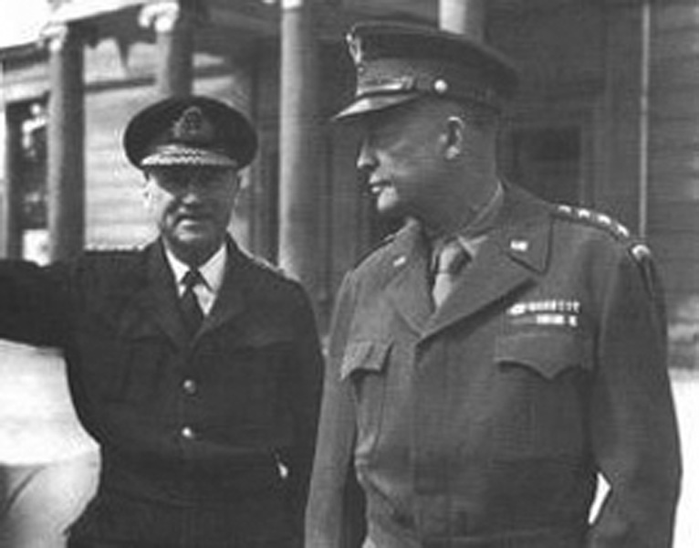 Vicealmirante Ramsay y el General Eisenhower en Southwick House