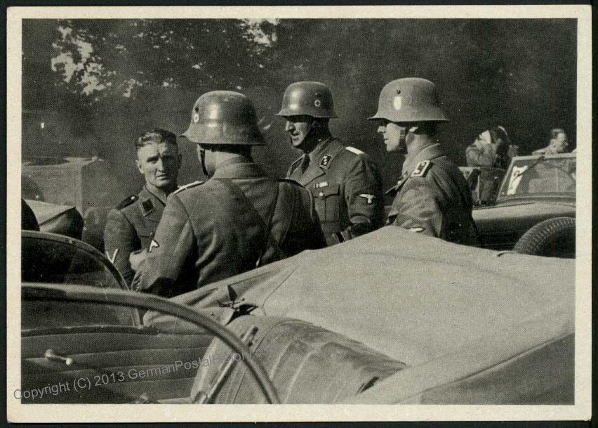 Varios miembros de los Einsatzgruppen charlando