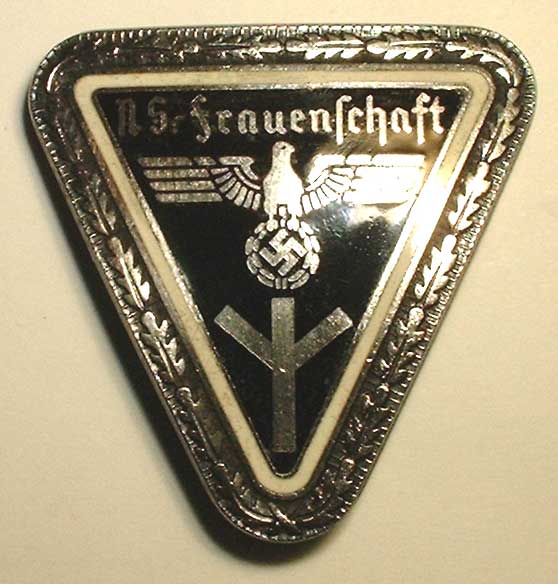 Distintivo de la NS Frauenschaft Tipo III