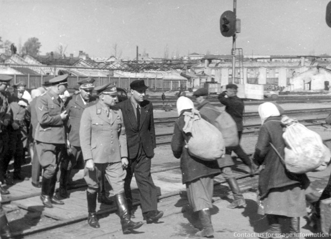 Fritz Sauckel durante una inspección, Kiev 1942