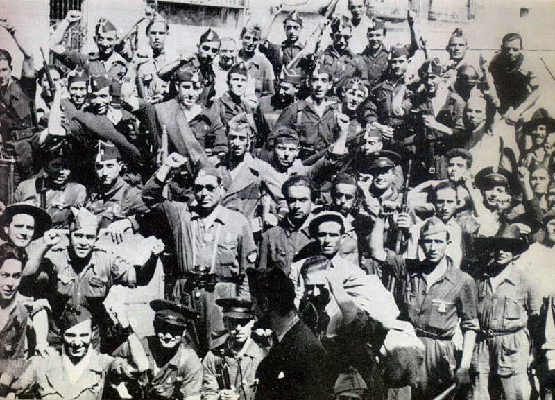 Guardias en el frente de Madrid verano-otoño de 1936. La máquina, una Hotchkiss de 7 mm