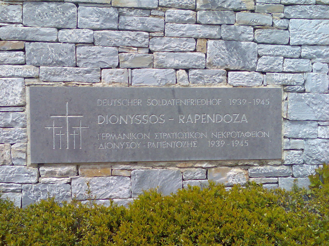 Cementerio de Guerra Alemán de Dionyssos