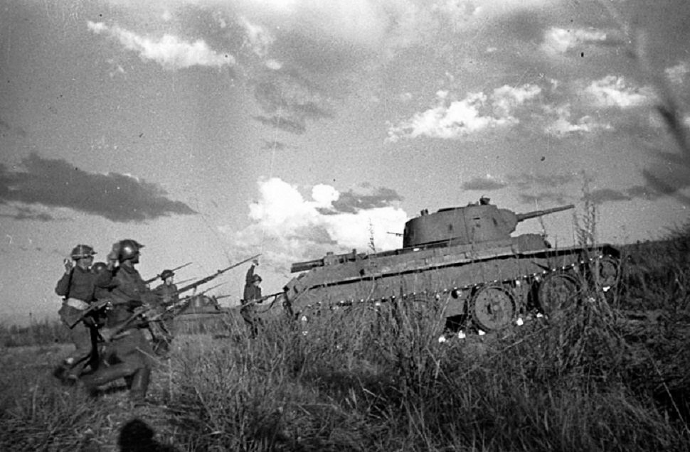 Ataque del Ejército Rojo durante la batalla de Khalkhin Gol