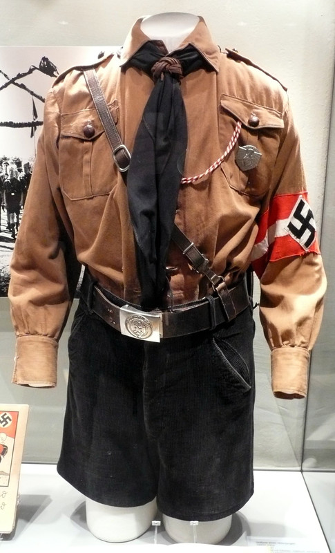 Uniforme Hitlerjugend en 1933