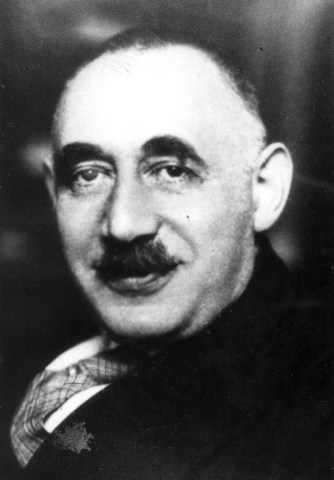 Ernst Heilmann, político socialista, asesinado por Martin Sommer, miembro de las SS, mediante una inyección letal