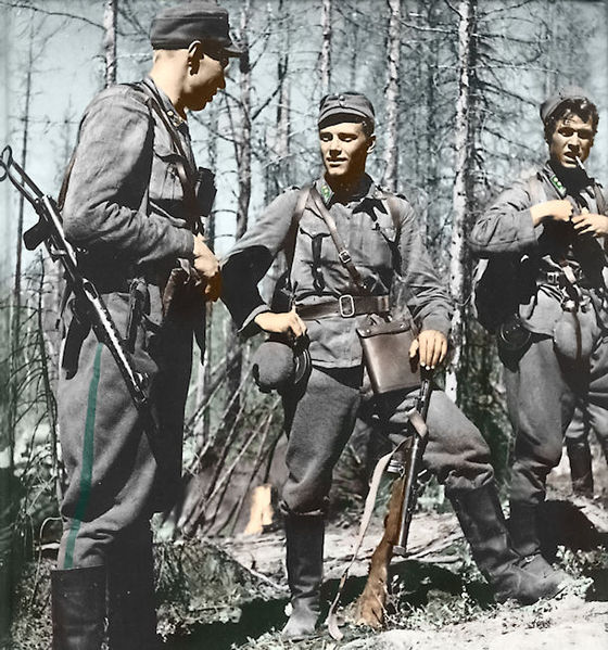 Patrulla de soldados fineses
