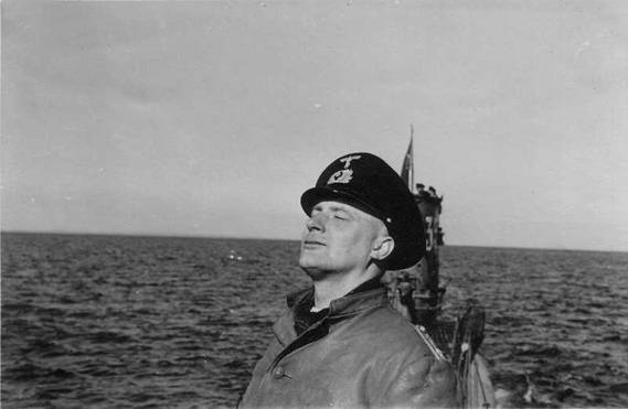 Hans-Georg von Friedeburg a bordo del U-35