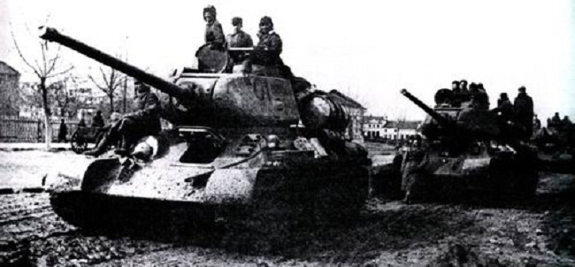 Columna de T-34