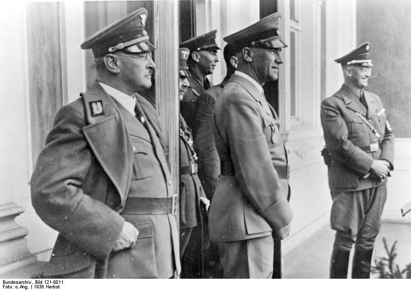 Konrad Henlein en los Sudetes con el Dr. Wilhelm Frick en 1938