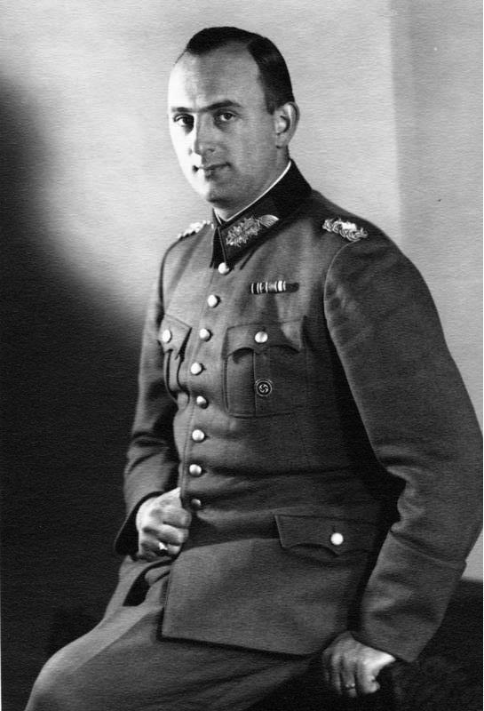 Kurt Daluege como Jefe de Policía en 1933