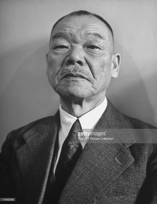 Kuniaki, Koiso. Gobernador de Corea y Primer Ministro. Culpable, condenado a cadena perpetua