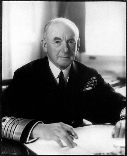 Almirante Dudley Pound