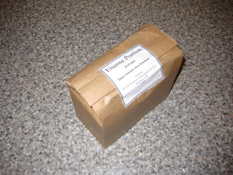 Caja de cartón que contenía la Eiserne Portion
