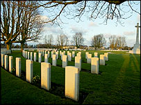 El cementerio de Bayeux contiene la tumba de unos 22.000 caídos