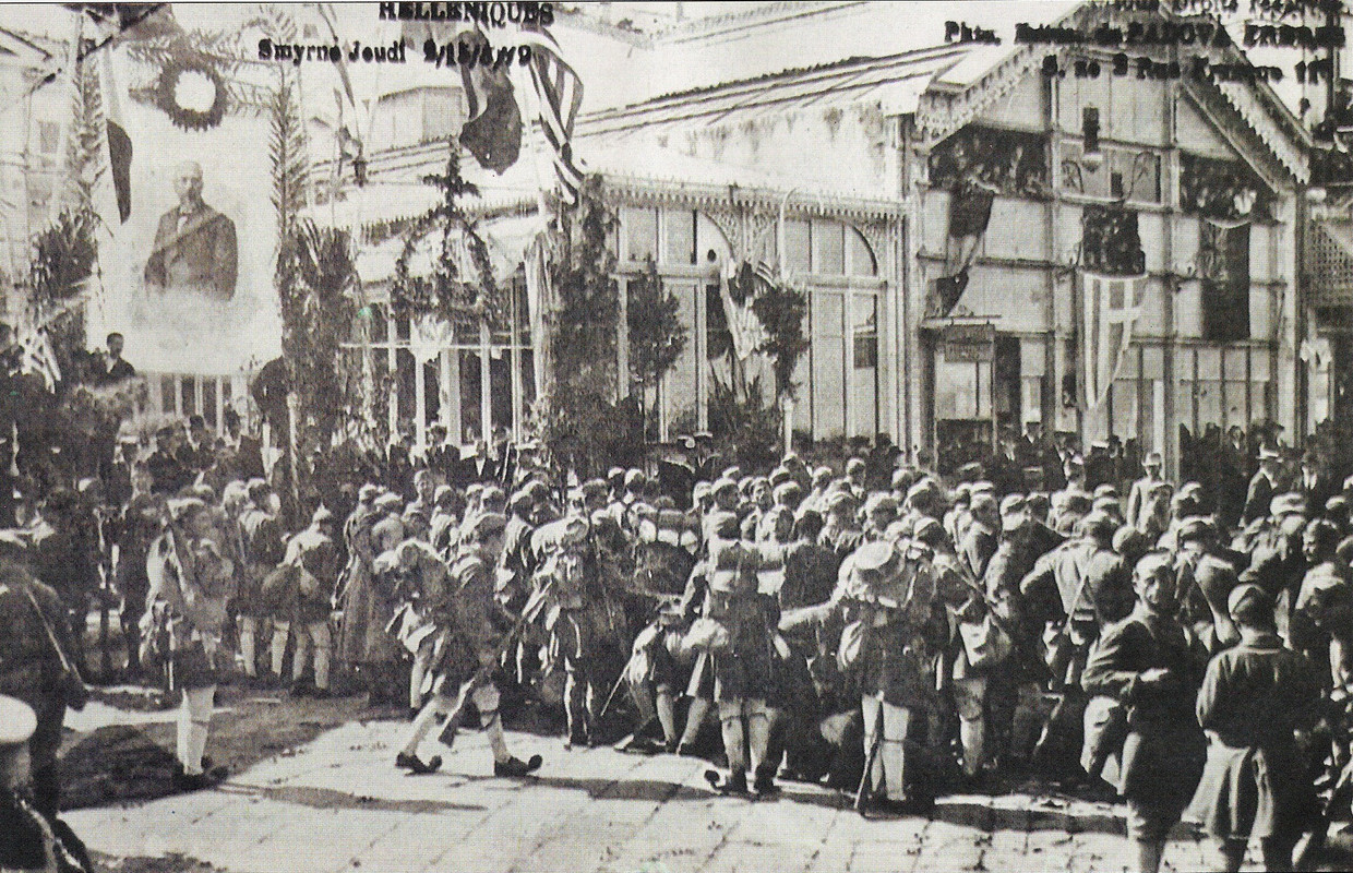 Soldados griegos en Esmirna