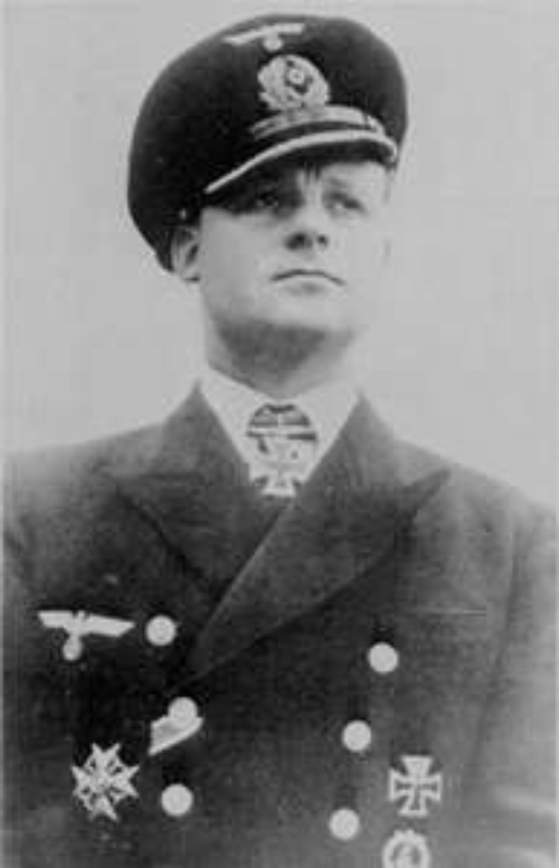 Desde 21 noviembre 1940 a 9 mayo 1941. Kapitänleutnant Fritz-Julius Lemp