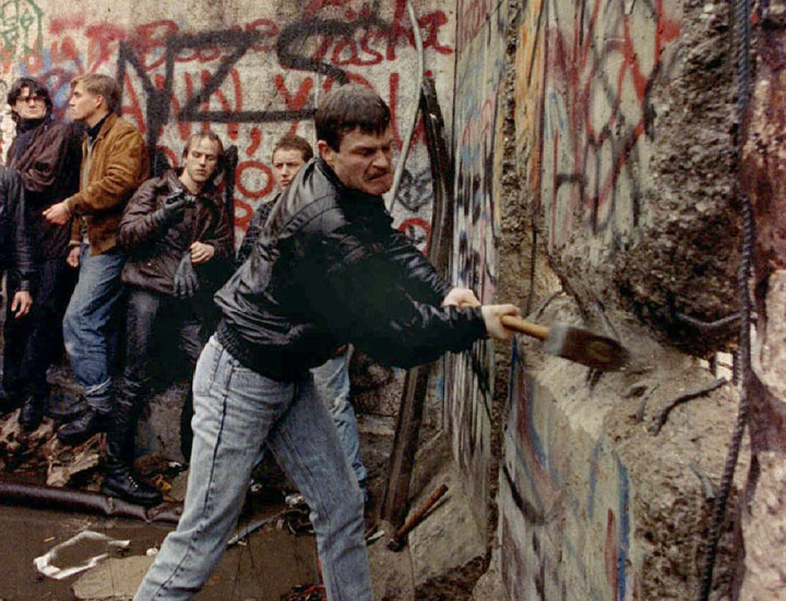 A finales de 1989 cae el Muro de Berlín