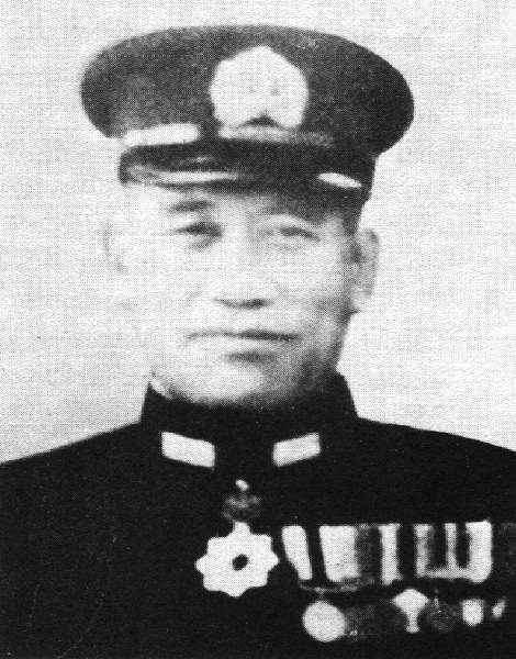 Contralmirante Aritomo Goto, comandante de la 6ª división de cruceros