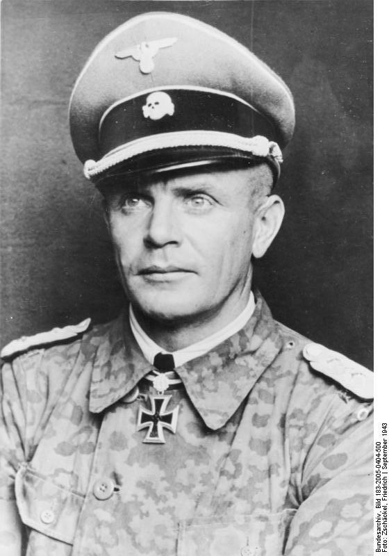 El gruppenführer Heinz Harmel