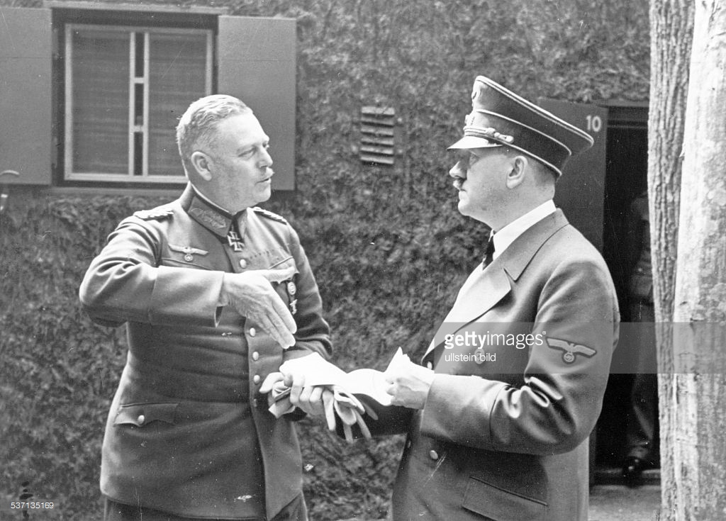 Keitel junto a Hitler