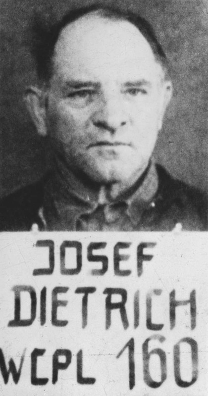 Ficha policial de Sepp Dietrich para su juicio por crímenes de guerra