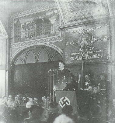 Fotografía de Hitler en el Hofbräuhaus
