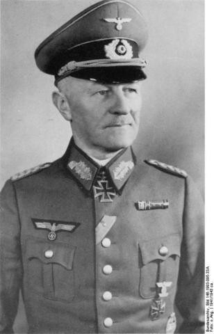 El Generalleutnant Johannes Streich, Primer Jefe de la 5 Leichte Div.