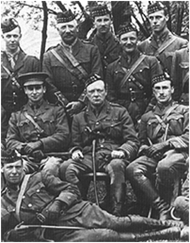 Winston Churchill al mando del 6º Batallón de los Fusileros Reales Escoceses en 1916