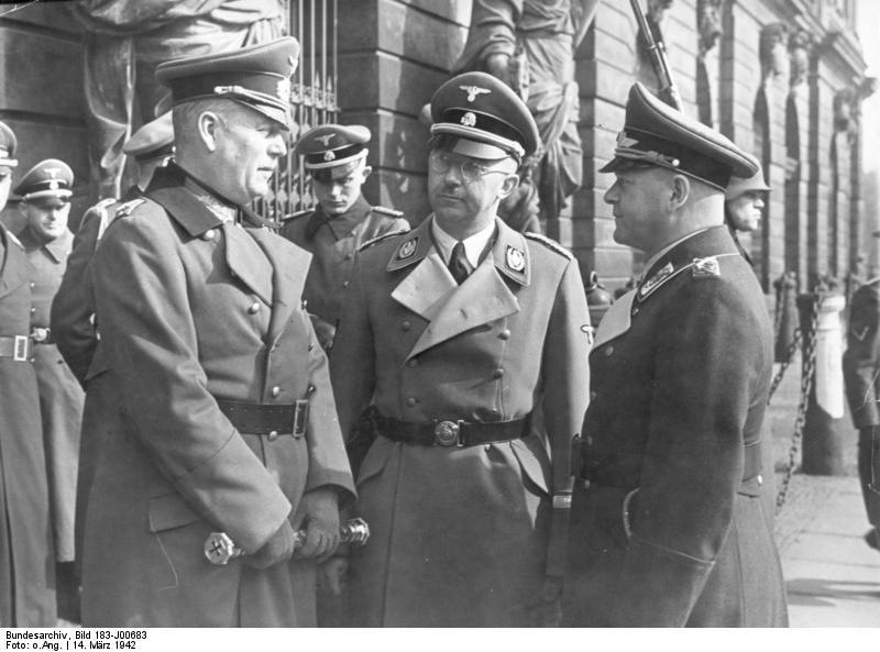Wilhelm Keitel, Heinrich Himmler y Erhard Milch, mayo de 1939