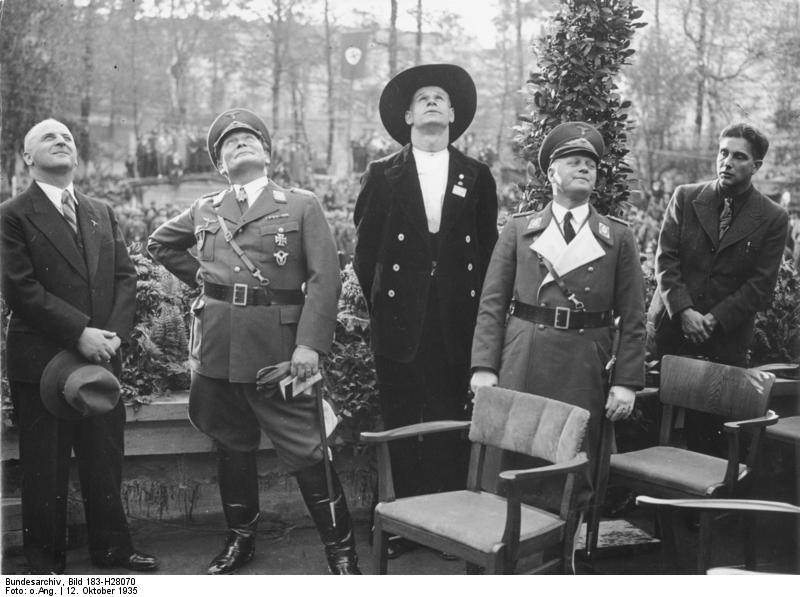 Ernst Sagebiel, Hermann Göring y Milch Erhard, 1935