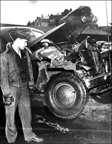 Foto del estado en el que quedó el vehículo de Patton tras el accidente