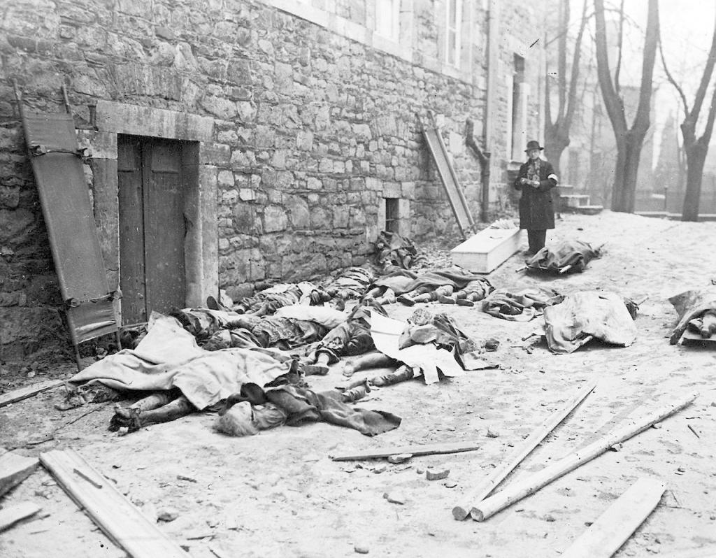 Civiles belgas asesinados por unidades SS,Schutzstaffel, durante la ofensiva