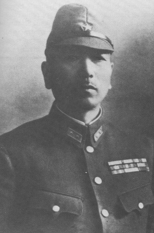 El General Masao Maruyama, jefe de la 2ª División, Sendas
