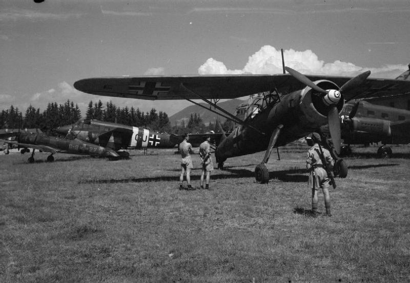 Un Henschel Hs 126 en Italia, 1943