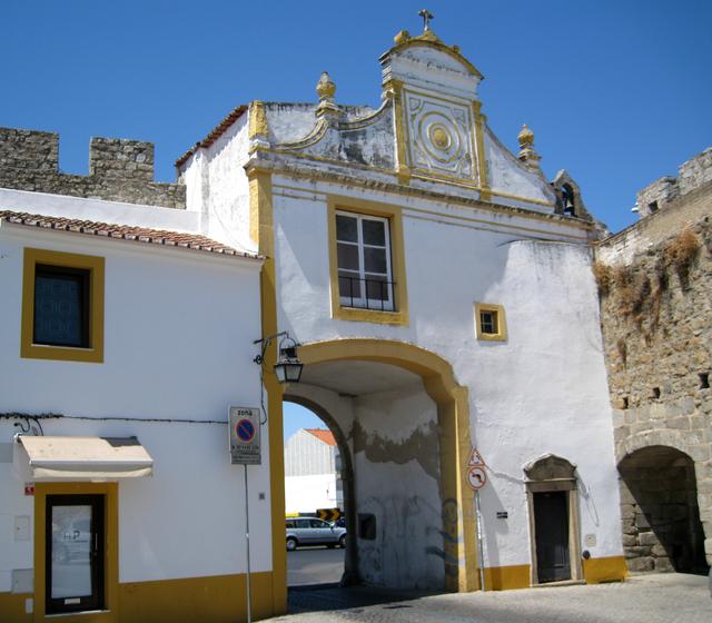 Despedida de Lisboa y llegada a Evora y la Magnifica Monsaraz. - Experiencias entre Ruas Lisboetas, históricas Villas y bellos Monasterios. (28)