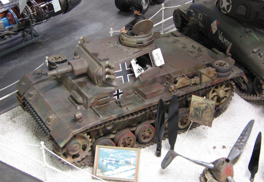 Panzerbefehlswagen. III Ausf. N conservado en el Auto + Technik Museum, Sinsheim. Alemania