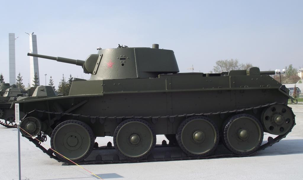 Tanque Ligero BT-7