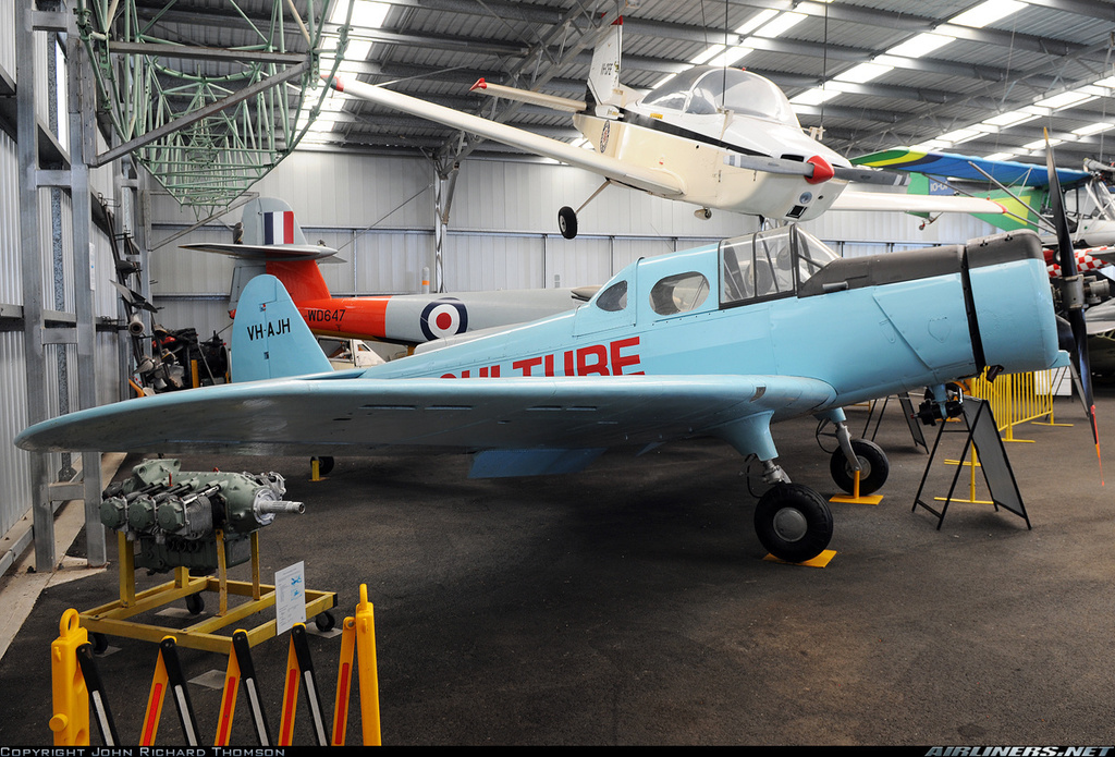 Commonwealth CA-6 Wackett VH-AJH Nº de Serie 283 conservado en el Queensland Air Museum en Caloundra, Queensland. Australia