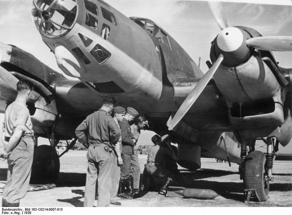 Heinkel He 111 de la Legión Cóndor durante la Guerra Civil en España. 1939