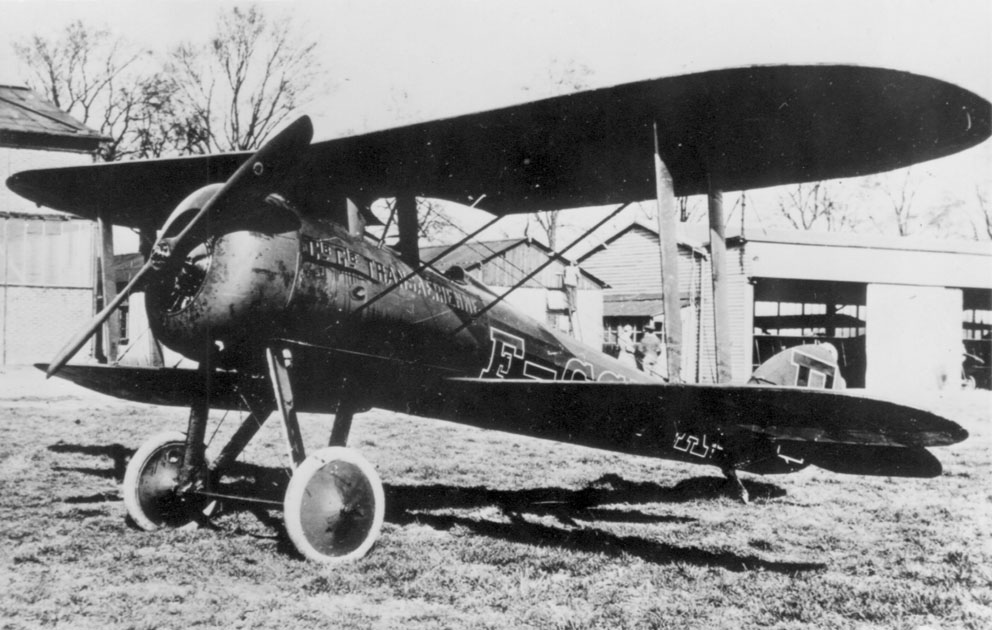 Un Nieuport XXVII C.1 en servicio civil de correo aéreo, tras la guerra