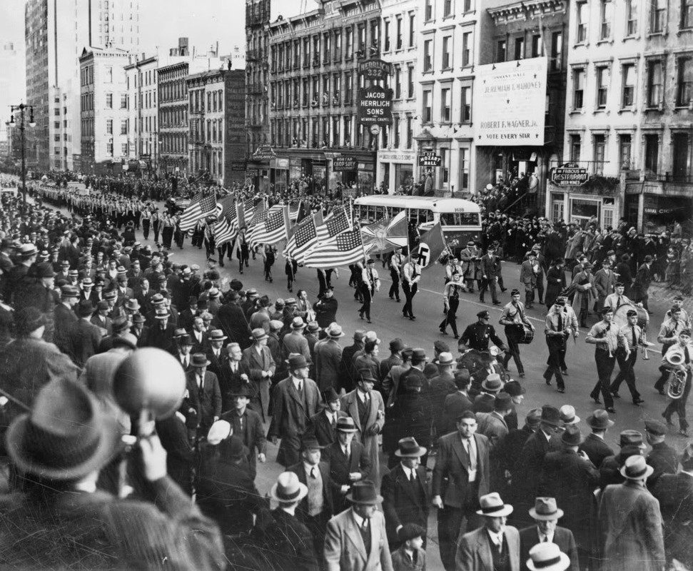 Desfile en Nueva York del German American Bund en 1939