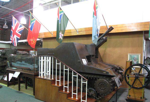 Sexton conservado en el National Museum of Military History, Johannesburgo, Sudáfrica
