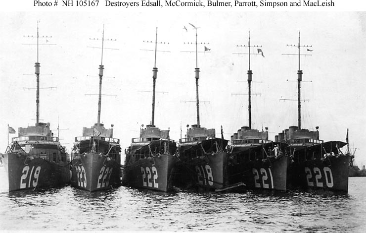 Fotografía de la 39 División de Destructores en San Diego en 1921. USS Edsall DD-219, USS McCormick DD-223, USS Bulmer DD-222, USS Simpson DD-221, USS MacLeish DD-220 y USS Parrott DD-218