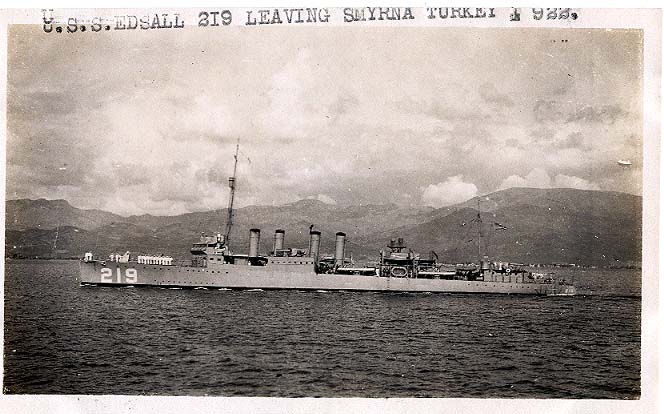 El USS Edsall DD-219 en la Costa Turca en 1922