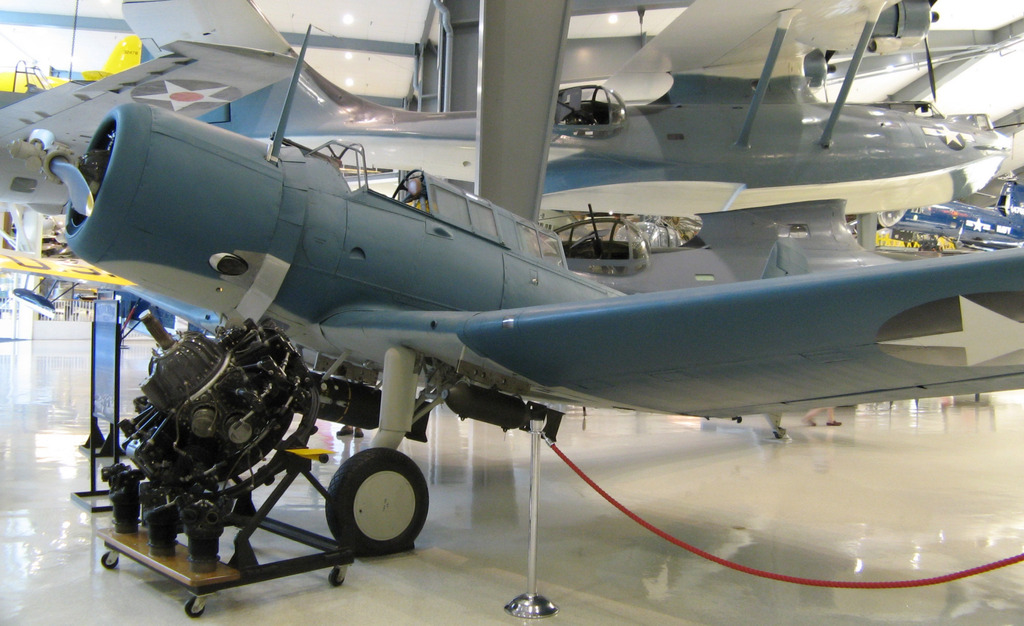 Un Vought SB2U-2 Vindicator Nº de Construcción 1383. Esta en exhibición en El Museo Nacional de la Aviación Naval en Pensacola NAS, Florida
